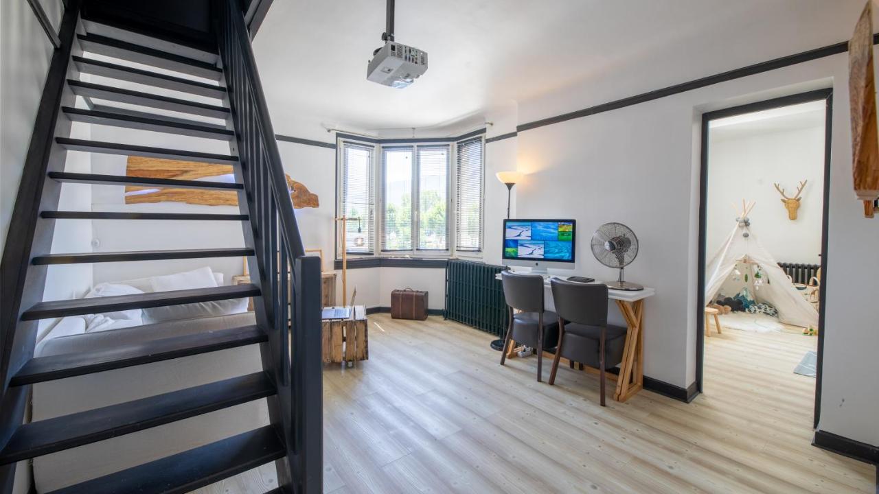 Mamie Jane Suite Deluxe Face Au Lac Tresserve Exterior photo