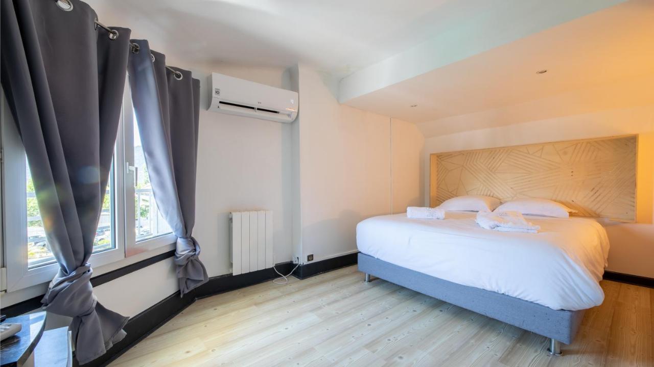 Mamie Jane Suite Deluxe Face Au Lac Tresserve Exterior photo